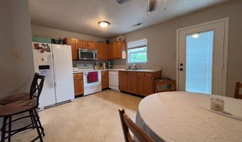 6649 Earlswood Dr, Indianapolis, IN 46217