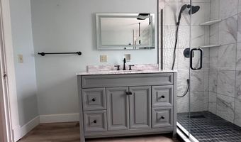 1207 8th St, Aurora, NE 68818