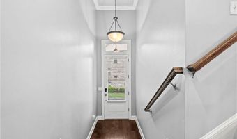 1044 Township Sq, Alpharetta, GA 30022