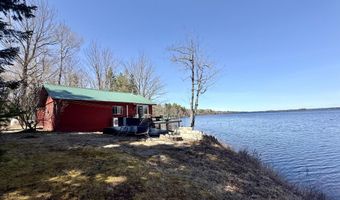 38 Lamb Farm Rd, Baileyville, ME 04694