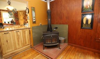 21 Rice Farm Ln, Brownington, VT 05860