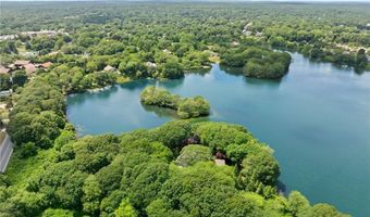 125 Woodruff Ave, Narragansett, RI 02882