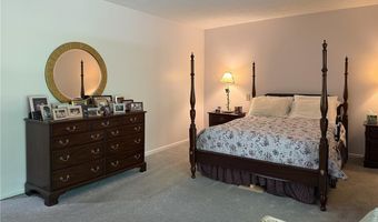 438-73 Cedar Rdg, Aurora, OH 44202