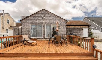 66 Wind Jammer Ct, Bayville, NJ 08721