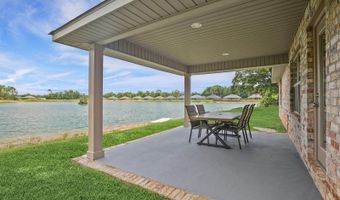 6236 Emerald Lake Dr, Biloxi, MS 39532
