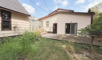 909 River Ave, Alma, MI 48801