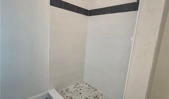 51 Sunset Lake Cir, Coventry, RI 02816