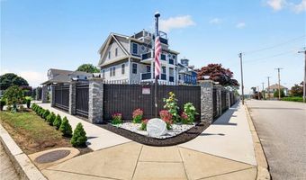 318 Farmington Ave, Cranston, RI 02920