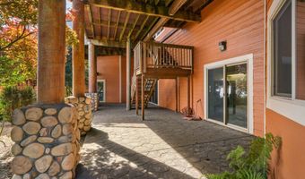 99075 MCVAY CREEK Rd, Brookings, OR 97415