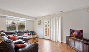 405 N BEAUREGARD St #405, Alexandria, VA 22312