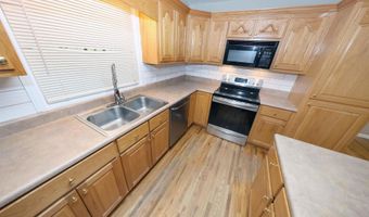 5731 GLADE Cir, Anniston, AL 36206