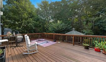 53 School St, Johnston, RI 02919