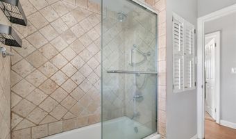 376 Folino Dr, Bridgeport, CT 06606