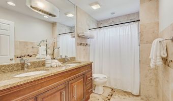 223 W Tanglewood Dr, Arlington Heights, IL 60004