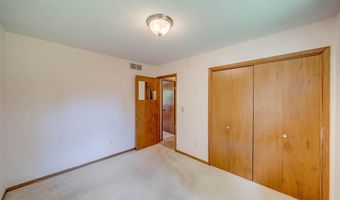 1008 Mesa Verde Pl, Ames, IA 50014