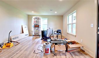 13330 Hendrix Rd, Bentonville, AR 72713