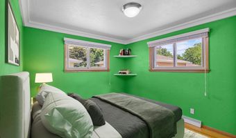 2700 N LILLIAN Ct, Appleton, WI 54911