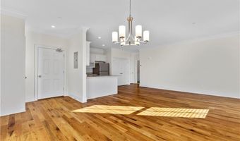 73 W Main St 2, Clinton, CT 06413