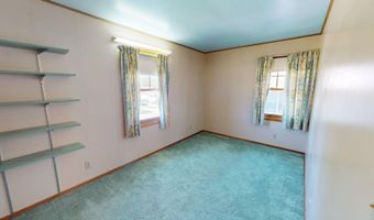 406 Giles Pl, Albert Lea, MN 56007