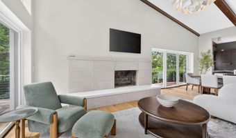 1980 Hillside Dr, Columbus, OH 43221