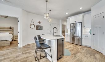 570 Linden Dr, Arnolds Park, IA 51331