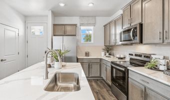 720 N. SHAWNEE St, Aurora, CO 80018