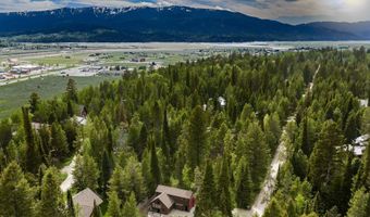 386 Spruce St, Alpine, WY 83128