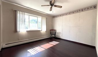31 Park Lane Ct, Amherst, NY 14221