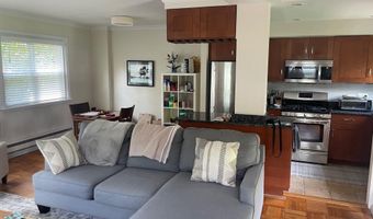 3526 VALLEY Dr, Alexandria, VA 22302