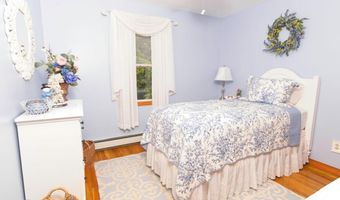 129 Summit St, Baileyville, ME 04694