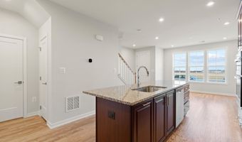 22395 CLAUDE MOORE Dr, Ashburn, VA 20148