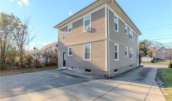 638 Pontiac Ave, Cranston, RI 02910