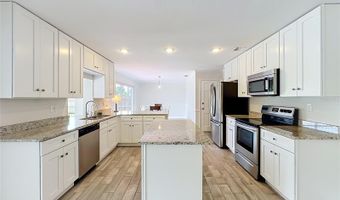 411 MONTICELLO Dr, Altamonte Springs, FL 32701