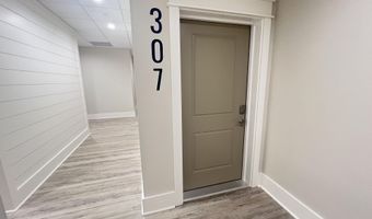 124 Court St 303, Bay St. Louis, MS 39520