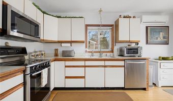 71 Willow Rd, Charlestown, RI 02813