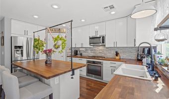 10413 Mount Washington Ave, Las Vegas, NV 89166