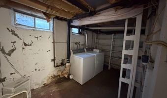 308 E 1st St, Ainsworth, NE 69210