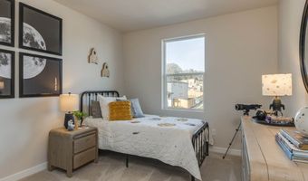 61187 Splendor Ln, Bend, OR 97702