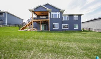 1604 W River Bend St, Brandon, SD 57005