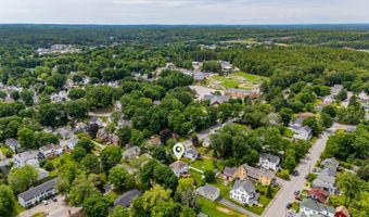 211 Oak St, Bath, ME 04530