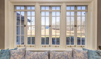 18 Bayside Dr, Belfast, ME 04915