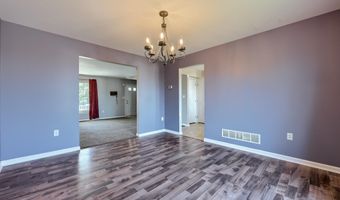 504 LONGVIEW Dr, Reading, PA 19608