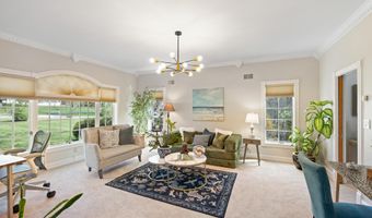 25 CARSDALE Dr, Belle Mead, NJ 08502