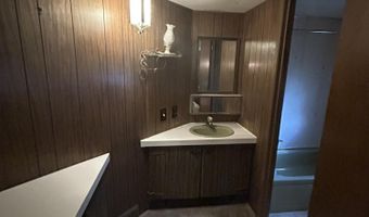 2300 Massachusetts Ave 18, Toms River, NJ 08755