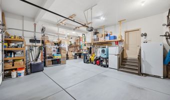 914 N 400 W, Centerville, UT 84014