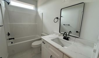 18 Somerset Dr, Appomattox, VA 24522