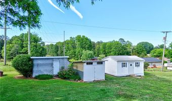 307 Calhoun Rd, Belton, SC 29627