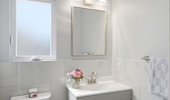 19 W Dolphin Cir W, Bayville, NJ 08721