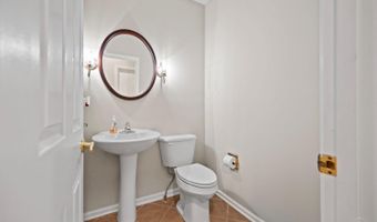 8240 Woodglen Dr, Anderson Twp., OH 45255