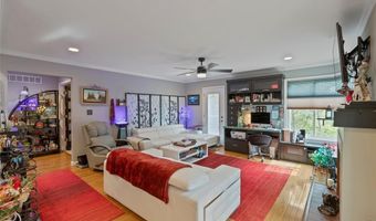 608 Highview Circle Dr, Ballwin, MO 63021
